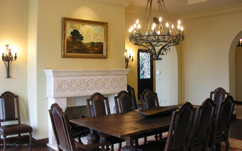 Residential dining room: wall wash, installation of chandelier and sconces