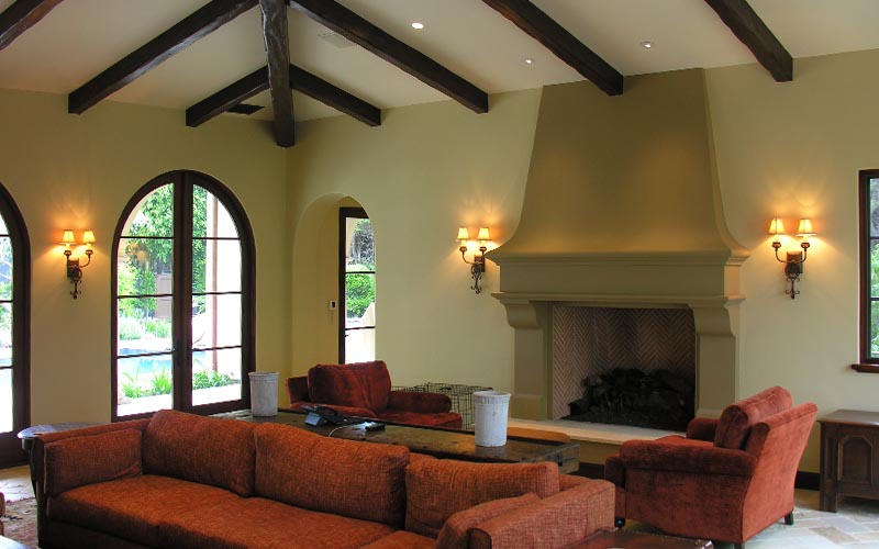 Residential family room: fixtures, recessed lighting, dimmers, Lutron HomeWorks